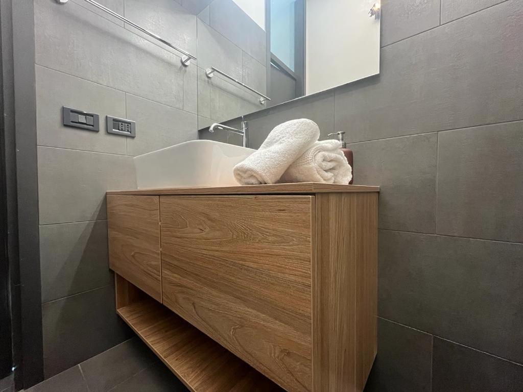 Stylish Loft In Milan Mi-Cofiera-Citylife Apartman Kültér fotó